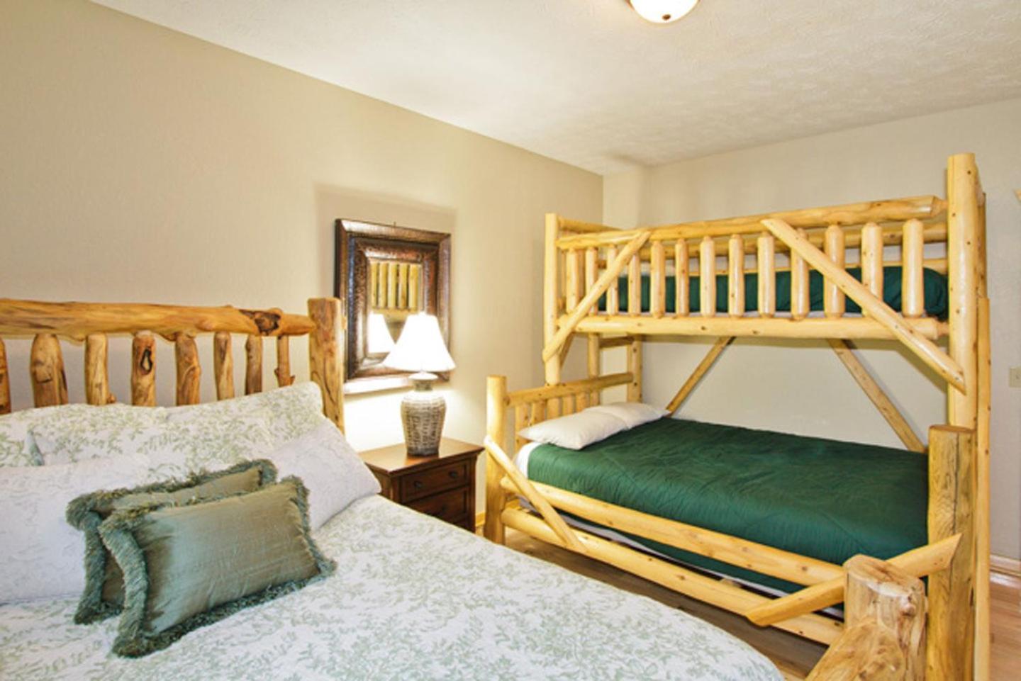 Big Bear Ridge Lodge - Breathtaking Mountain Views And Private Forest Scenes In Amazing Large Log Cabin Gatlinburg Exteriér fotografie